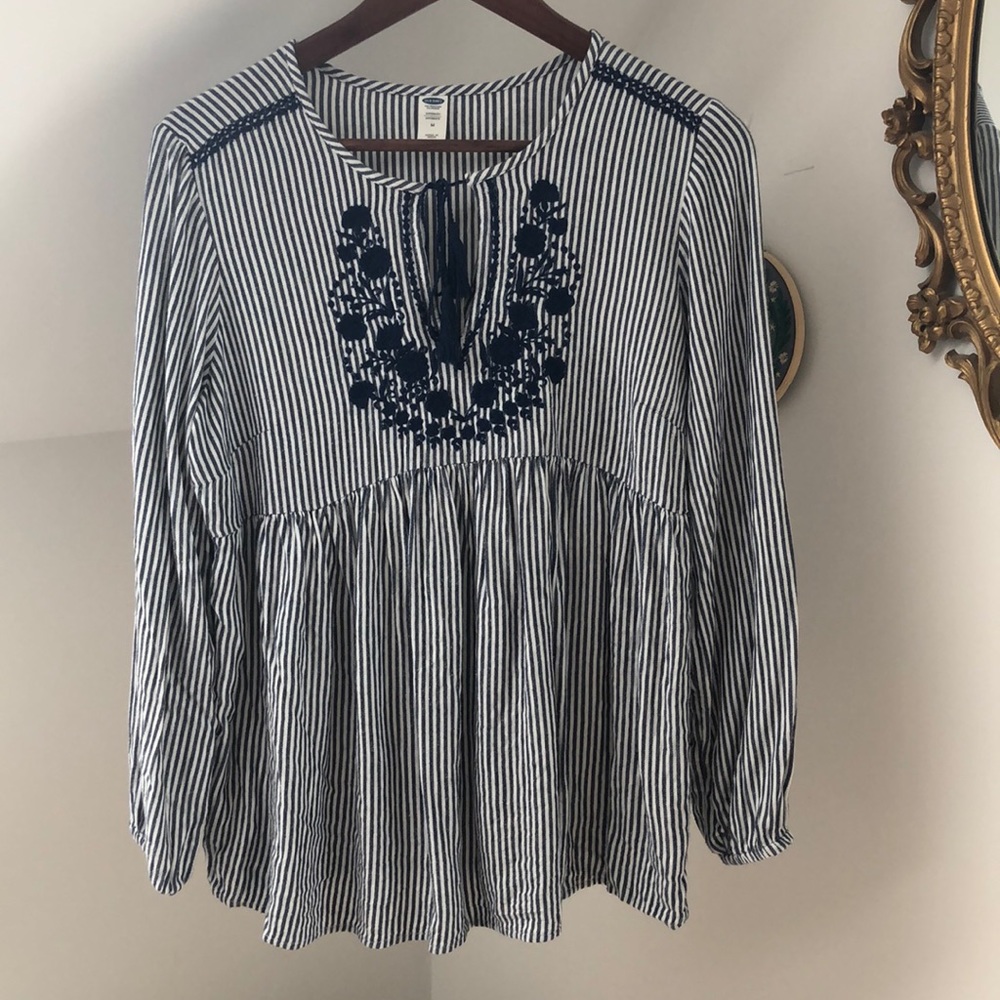 Maternity shirt